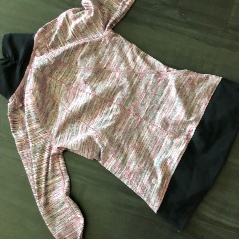 Lululemon pullover - Picture 4 of 4